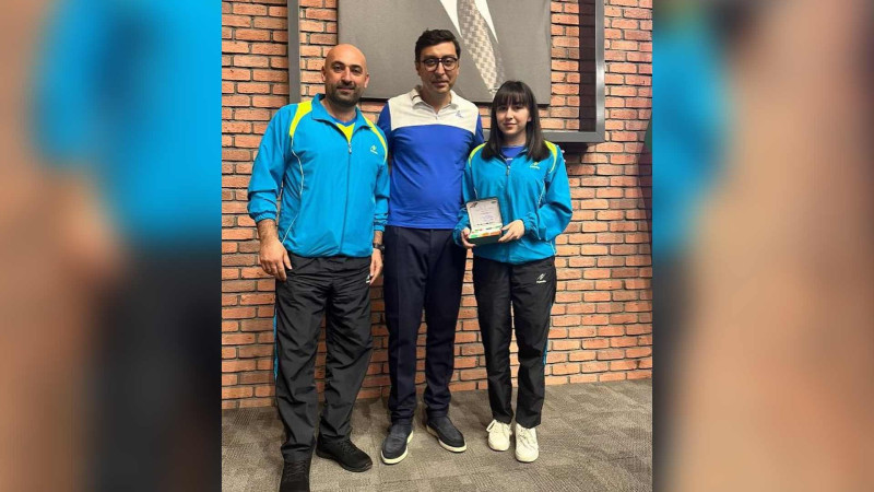 Qız tennisçimiz İdman ustası olub