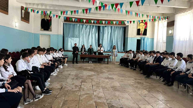 Peşəyönümü üzrə maarifləndirmə məqsədilə şagirdlərlə görüş təşkil olunub
