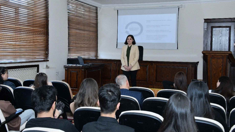 Tələbələr keyfiyyət təminatı və strategiya şöbəsinin fəaliyyətləri haqda məlumatlandırılıblar