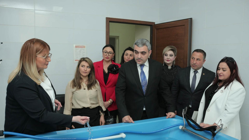 Vətəndaş cəmiyyəti institutlarının nümayəndələri Reabilitasiya Mərkəzində olublar