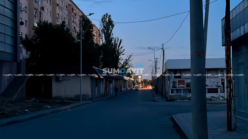 “Şərq bazarı”nın ətrafı son günlər qaranlığa qərq olur
