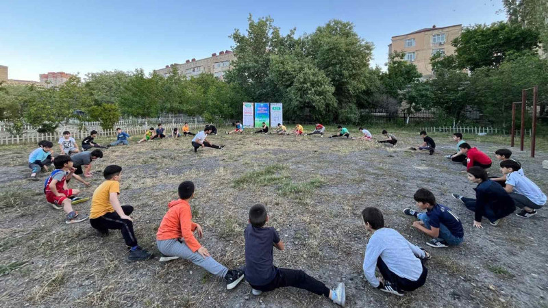 Məktəbdə güləş dərsləri keçirilib