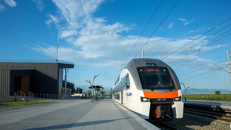 Novxanıda yeniyetmələr maşın qaçırıblar