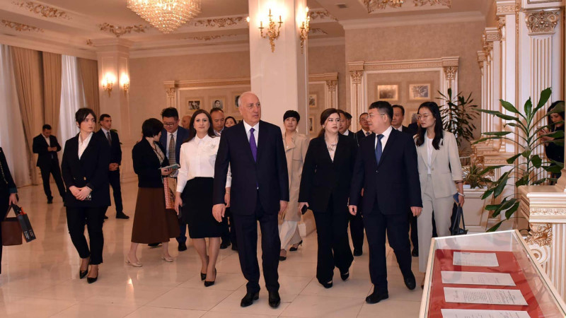 Çindən şəhərimizə 25 nümayəndə gəlib