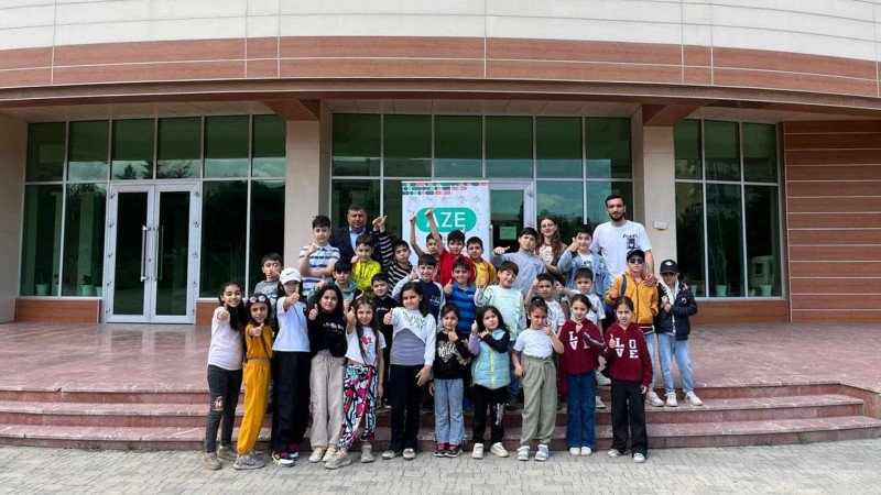 Şagirdlər arasında üzgüçülük yarışı keçirilib