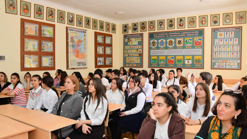 Yuxarı sinif şagirdlərinin SDU-ya ekskursiyası yekunlaşıb