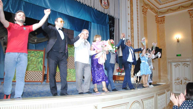 Sumqayıt teatrında 20 ildən sonra ailə dramının nümayişi olub