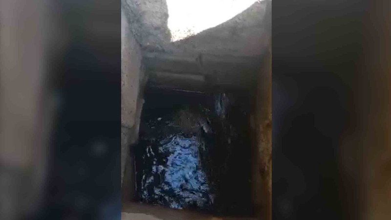 İdarə əməkdaşları kanalizasiya quyularını təmizləyiblər