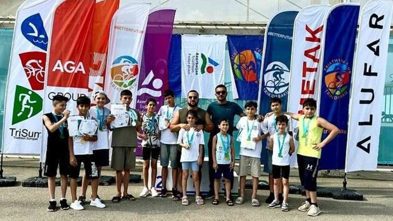 Triatlon komandamız yarışda 6 medal qazanıb