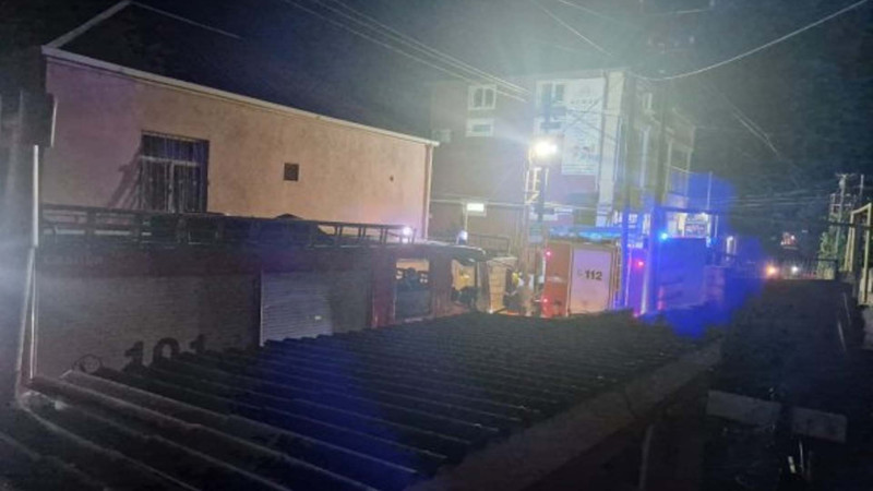 Xəzər bağlarında elektrik xətləri yanıb