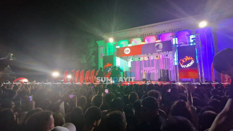 Əyləncəli konsertdən görüntülər