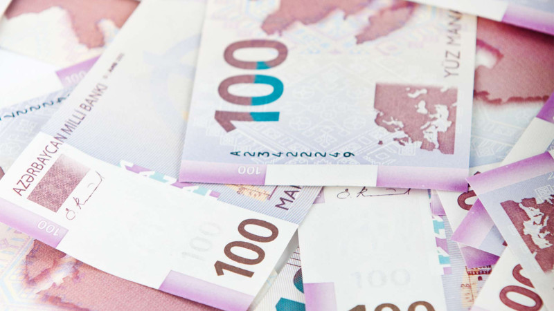 Bir nəfərin hesabından 1500 manat çıxarılıb