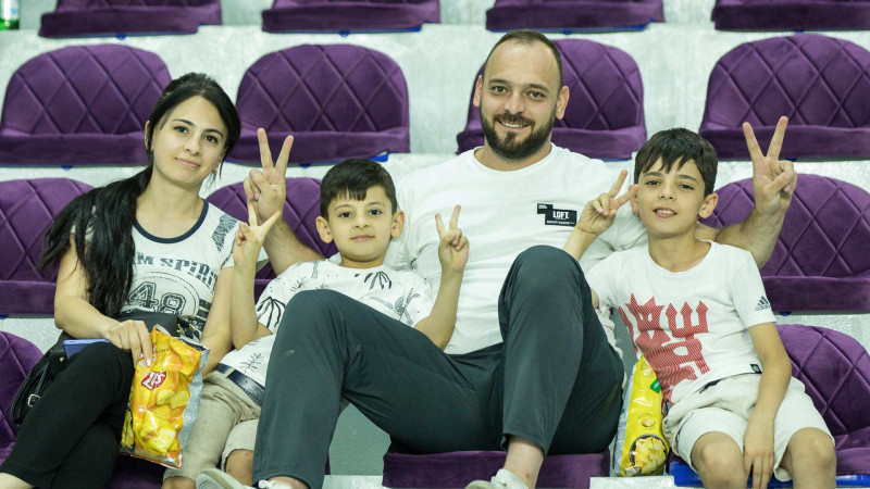 “Sumqayıt” azarkeşlərinə komandasının formasını hədiyyə edir