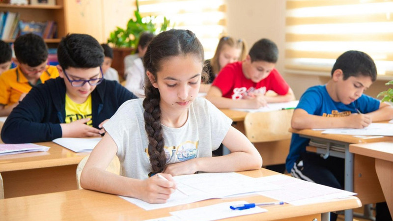Şagird yerdəyişməsi dayandırılır