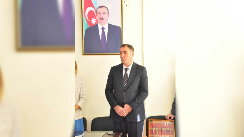 Sumqayıt məktəbində “açıq bazar”-  İDDİA
