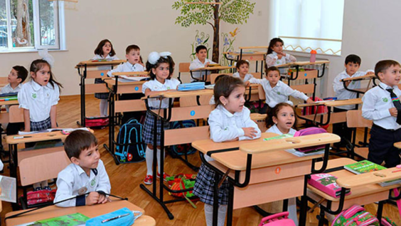 Məktəbə və hazırlığa qeydiyyatı gecikən uşaqların qəbulu başladı