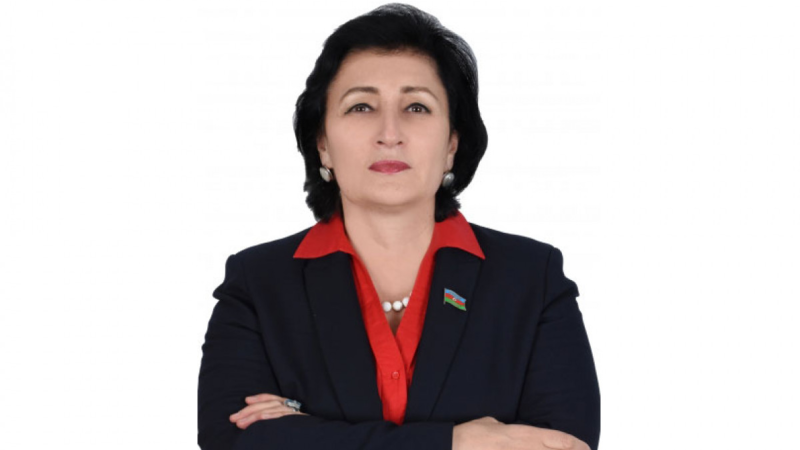 Millət vəkili: Bakı-Sumqayıt qatarından da istifadə edirəm