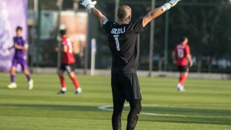 “Sumqayıt” heyətini yeni qolkiperlə gücləndirib