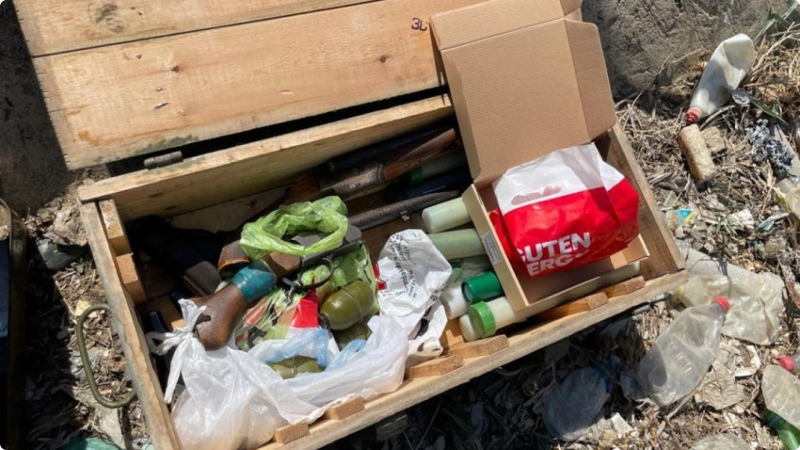 Saray qəsəbəsində silah-sursat tapılıb