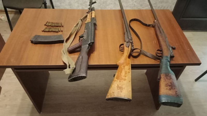 Sumqayıtda müxtəlif növ silah-sursat tapılıb