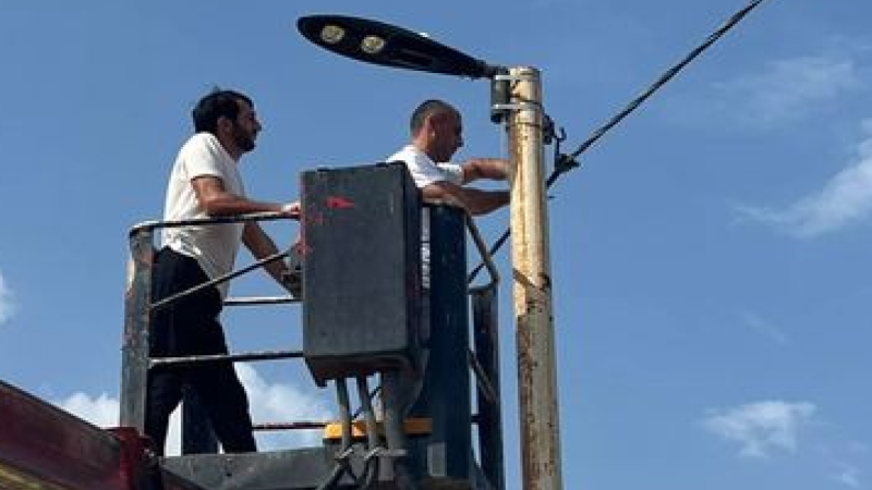 “Xəzər bağları”nda küçə işıqlandırılır