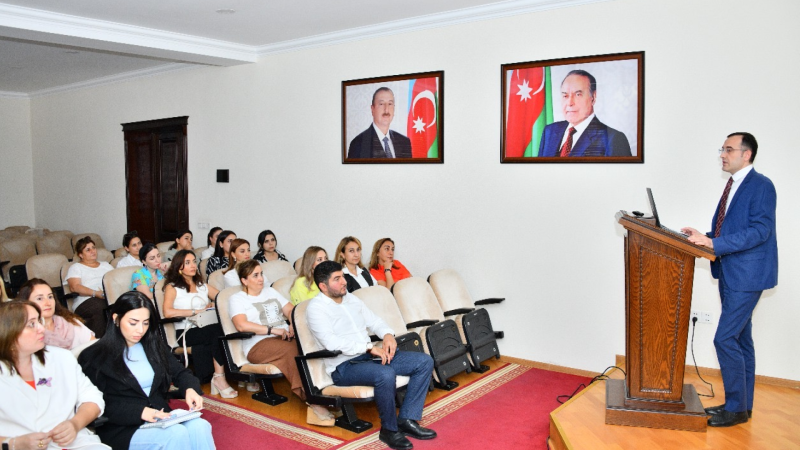 İşə yeni qəbul olunan müəllimlər üçün təlimlər təşkil olunub