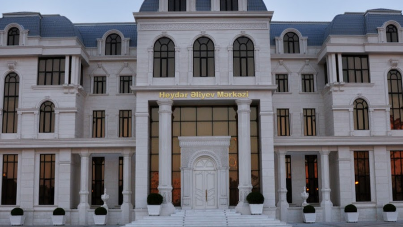 Vəkillər Kollegiyasından gənclər üçün sessiya