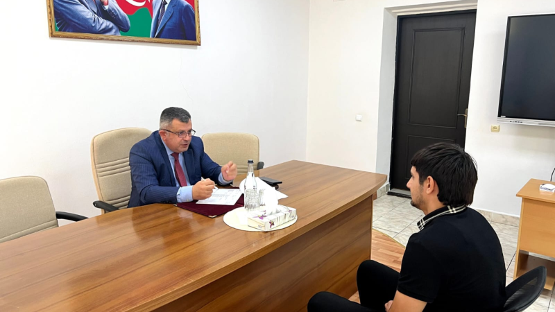 STM-in direktoru vətəndaşların müraciətlərini dinlədi