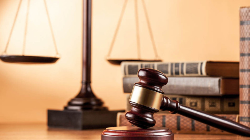 Ərini 41 bıçaq zərbəsi ilə öldürən qadlna HÖKM OXUNDU