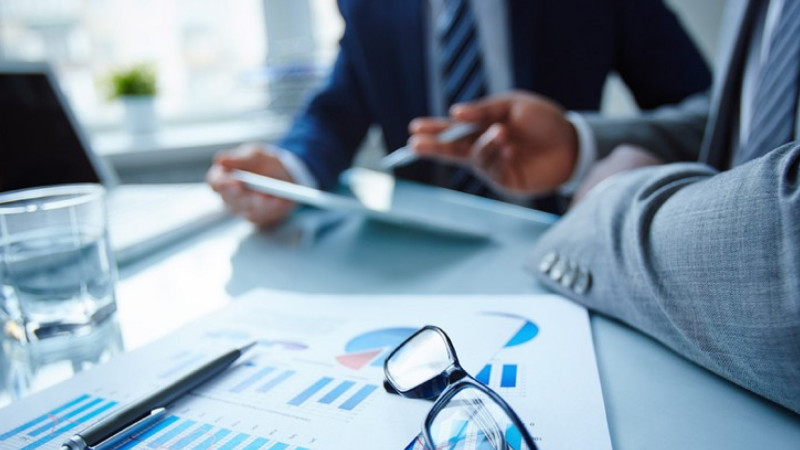 “Azərxalça” auditor seçir