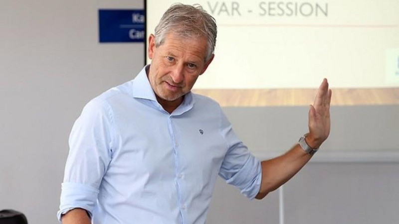 Frank De Blekere Sumqayıtın matçındakı mübahisəli epizodlardan danışıb