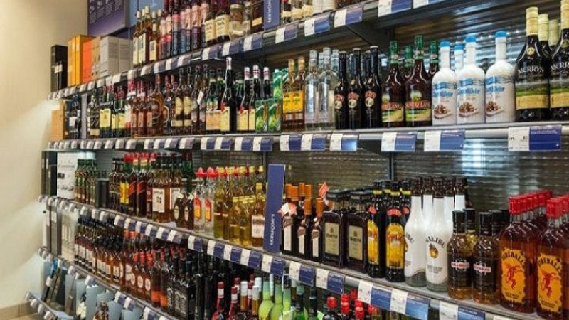 Sumqayıtda marketdən oğurluq olub