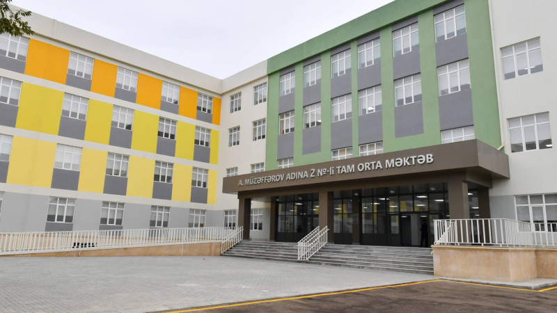 Sarayda faciə: Şagird məktəb binasından yıxıldı