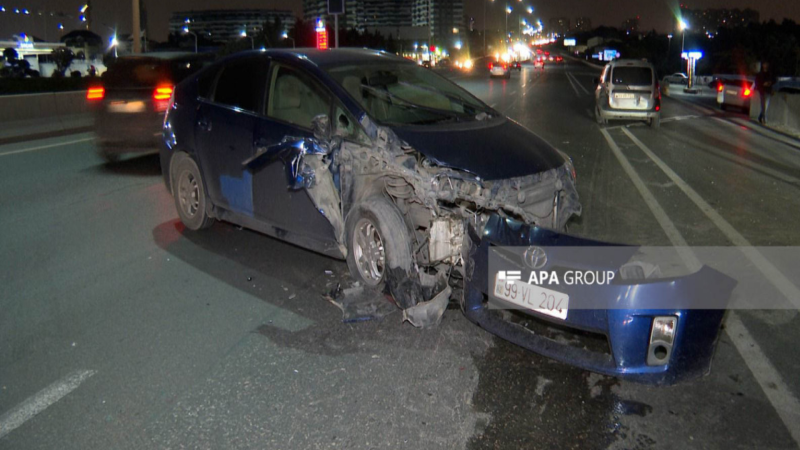 Bakı-Sumqayıt yolunda qəza: xəsarət alan var