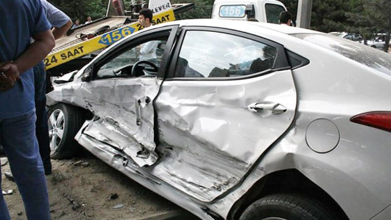 Bakı-Sumqayıt yolunda zəncirvarı qəza olub