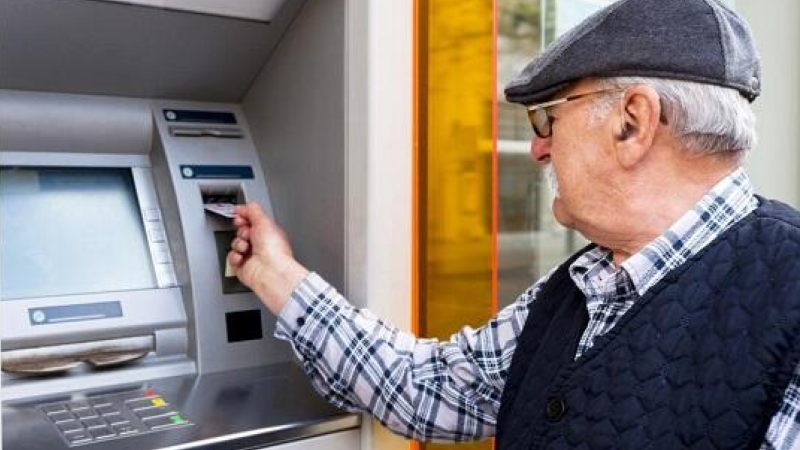 Bütün müavinət və təqaüdlər bu tarixdə veriləcək