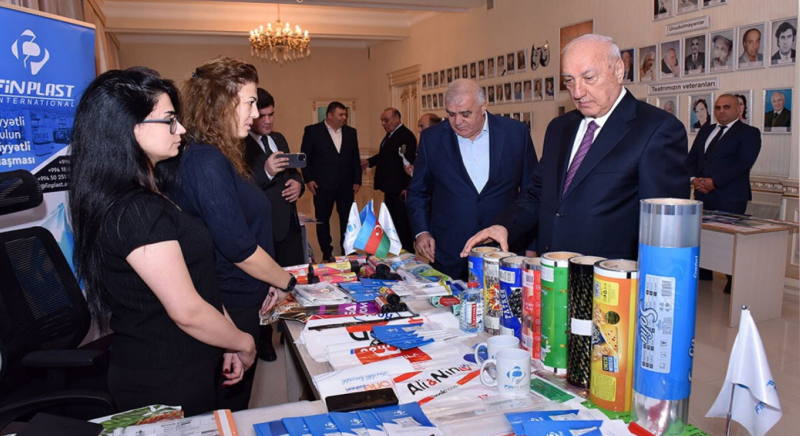 Şəhərin 75 illik yubileyinə həsr olunmuş sənaye sərgisi təşkil olunub