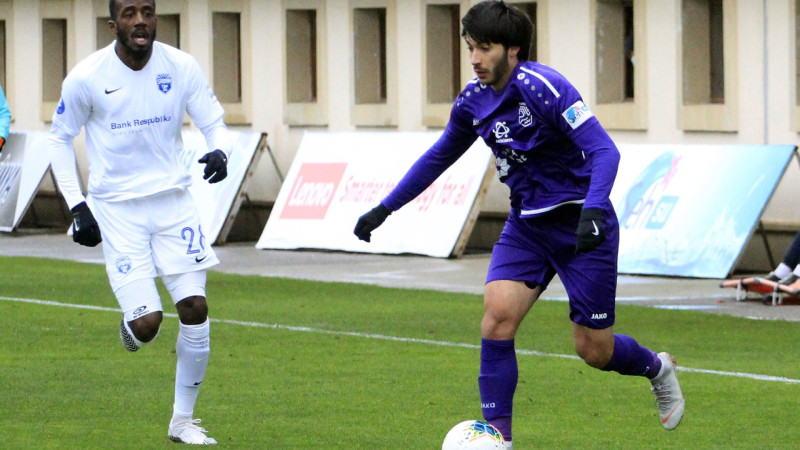 “Sumqayıt”ın sabiq üzvü 200-ü “vurdu”