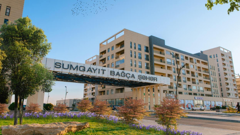 Sumqayıtda uşaqlar bina sakinlərini QORXUDUB - VİDEO