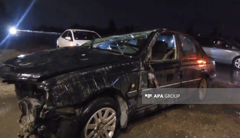 Bakı-Sumqayıt yolunda maşın aşdı