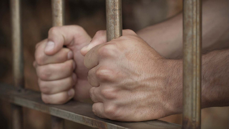 İsmayıllıda əxlaqsızlıq edən arvadını bıçaqlayan şəxsə Sumqayıtda HÖKM OXUNDU