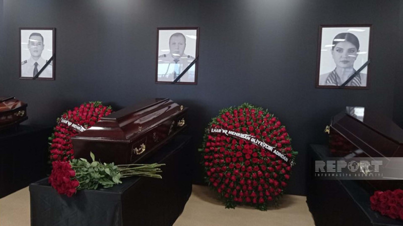 Təyyarə qəzasında həlak olan ekipaj üzvlərinin vida mərasimi keçirilir - YENİLƏNİB