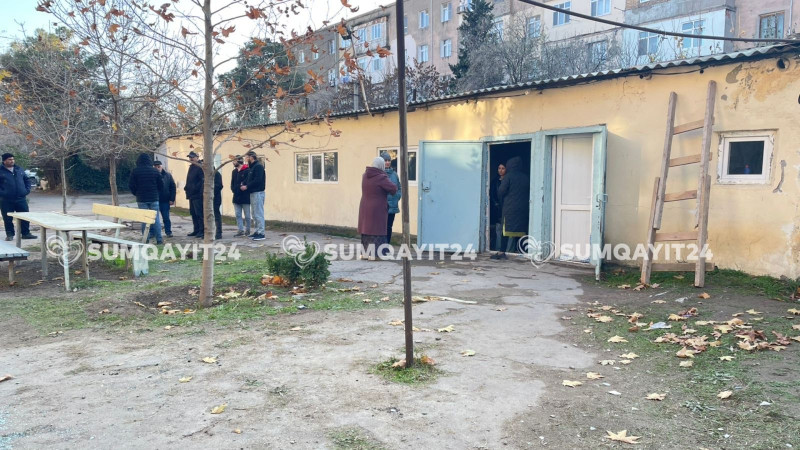 Partlayış baş verən bina sakinləri küçədə qalıblar? - İDDİA