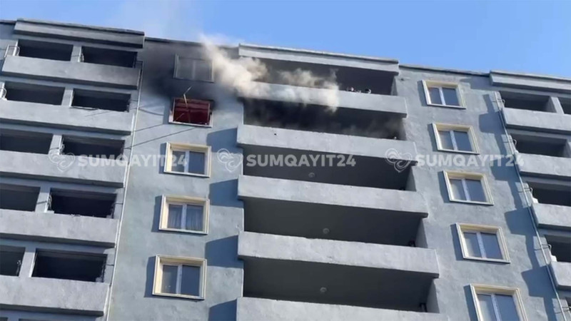 Sarayda çoxmərtəbəli yaşayış binası yanır - YENİLƏNİB + VİDEO