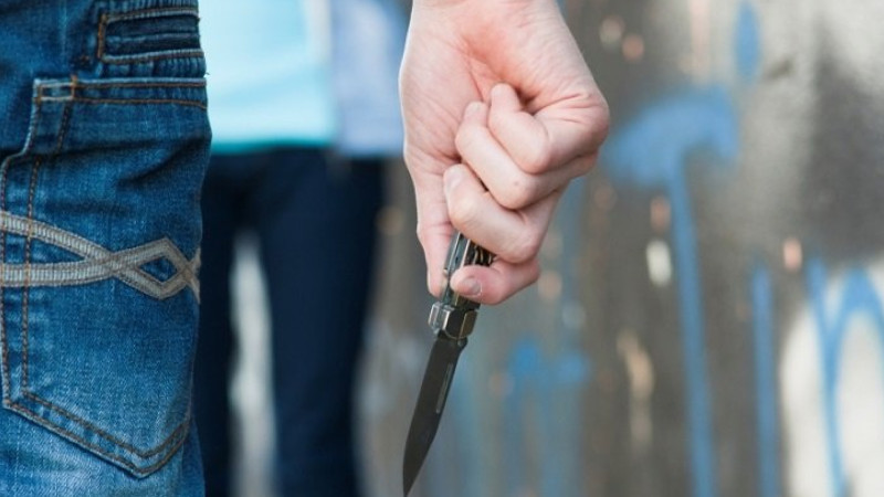 Sumqayıtda 15 yaşlı oğlan bıçaqlanıb - YENİLƏNİB