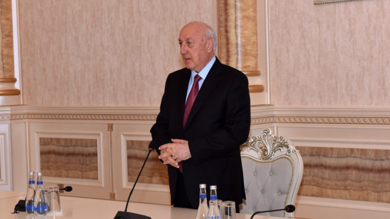 Zakir Fərəcov şəhər ictimaiyyəti ilə görüşüb