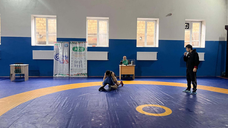 Güləş üzrə şəhər çempionatının qalibləri müəyyənləşdi