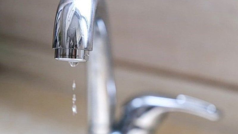 Yataqxananın su problemi - Qurumlar şikayətləri gözardı edir