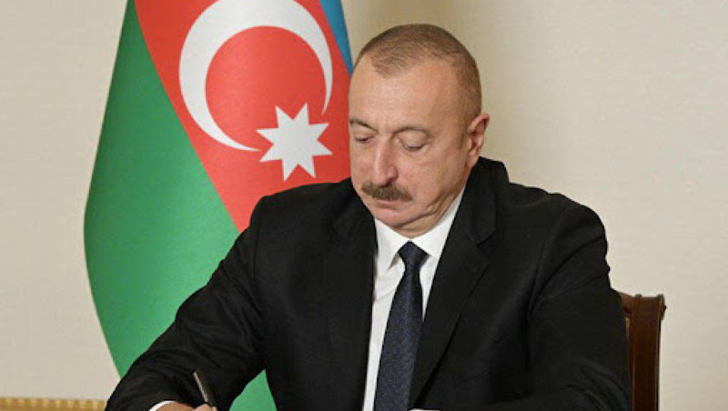 Yeni ilin yeni qanunları - SİYAHI