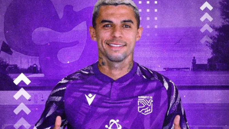 “Sumqayıt”dan ayrıldı, həmyerlimizin yanına gedir